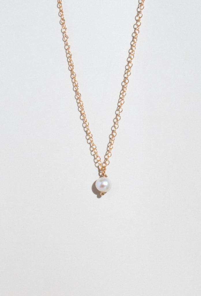 Belen pearl necklace - Valentina New York - 16" - dainty